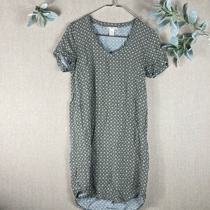 H&M > Green Floral Shift Dress